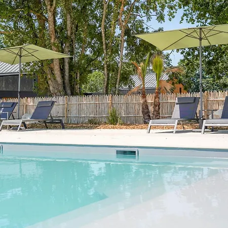 37 - Golf Et Piscine - 4 Personnes Casa de Férias *