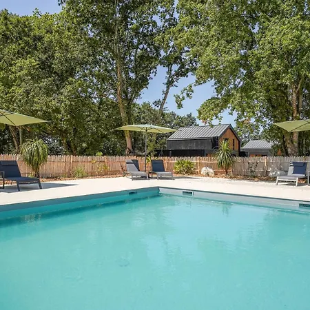 37 - Golf Et Piscine - 4 Personnes Casa de Férias Nesmy